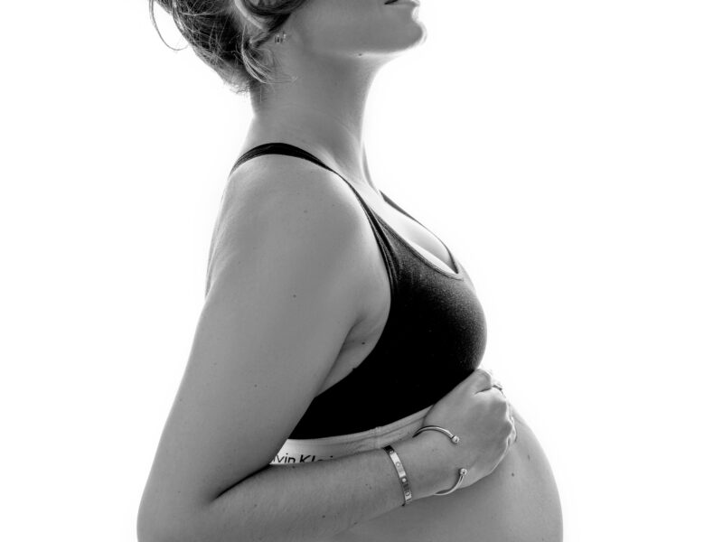 Newborn, Maternity and Family Photographer