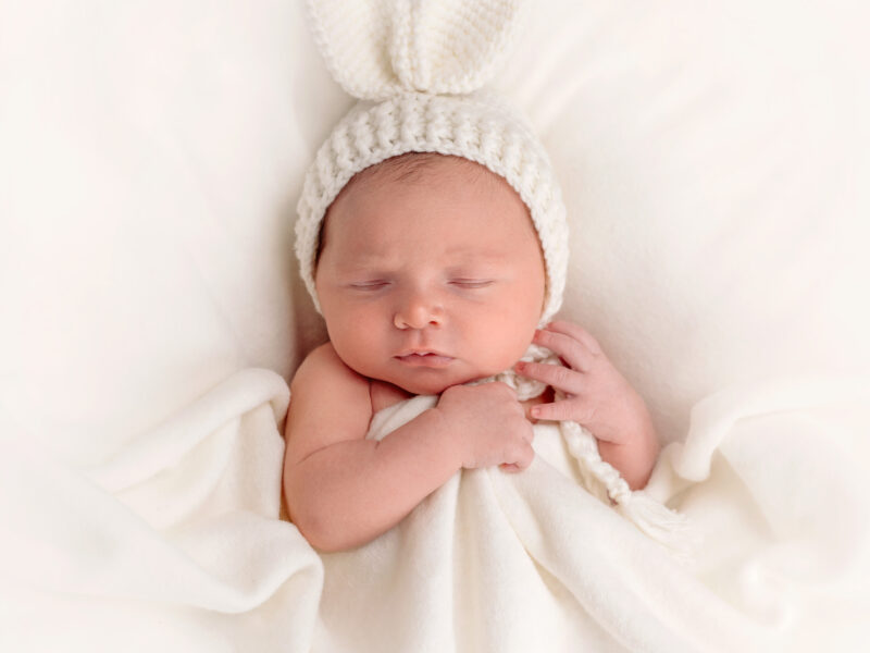 Newborn, Maternity and Family Photographer